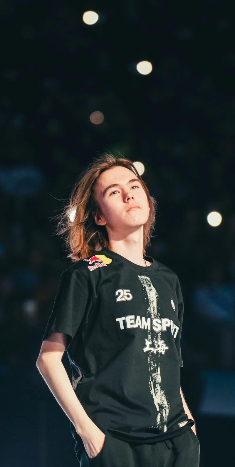 PCS赛区网友热议Doggo回PCS不如退役：LDL好像比较好赚欸 水很深！